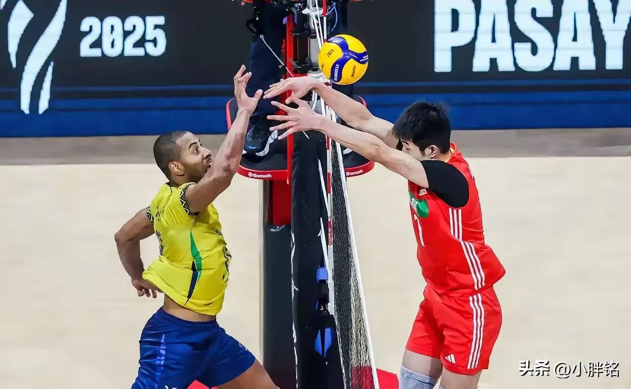 南宫体育旗下平台入口-关于上海申花冲刺阶段防线松动，志在欧冠名次提升，赛场秩序良好，临场指挥获称赞的信息